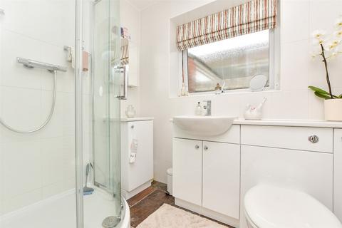 30 Foads Hill, Cliffsend, Ramsgate, CT12 5EN