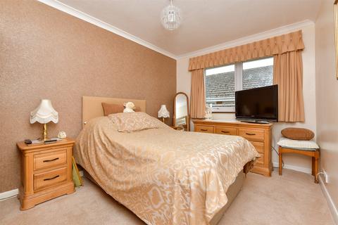 30 Foads Hill, Cliffsend, Ramsgate, CT12 5EN