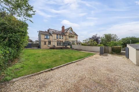 2 bedroom semi-detached house for sale, Fort Hill, Barnstaple