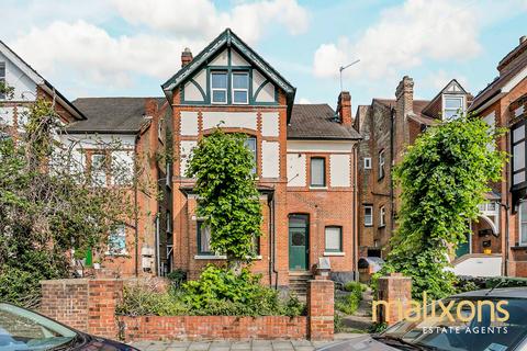2 bedroom flat for sale, Gleneagle Road, London SW16