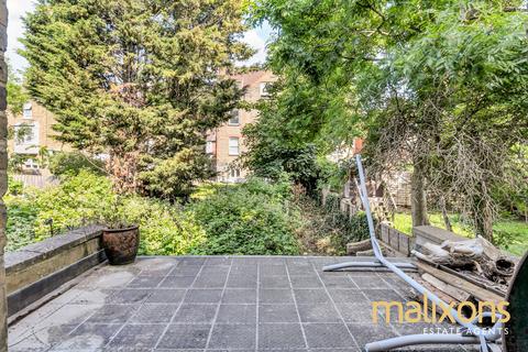 2 bedroom flat for sale, Gleneagle Road, London SW16