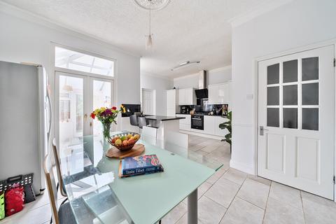 4 bedroom end of terrace house for sale, Perry Hill, Catford, London