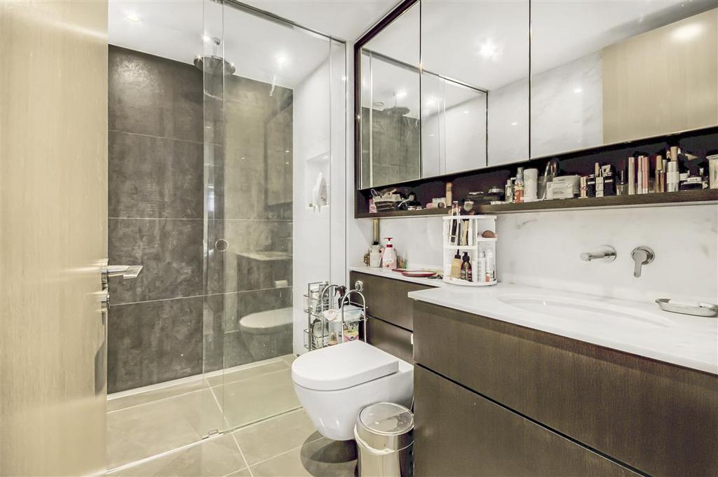 En Suite Bathroom