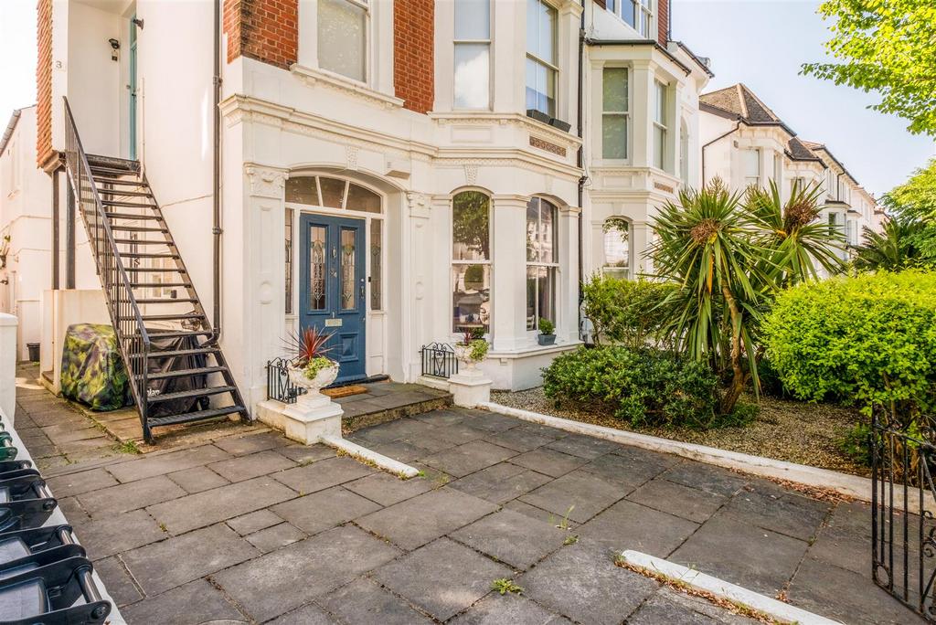 34 Westbourne Villas 15.jpg