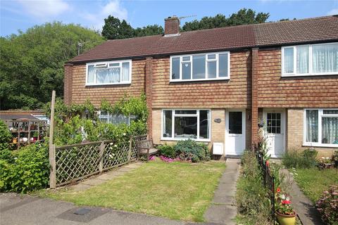 Highclere Gardens, Woking GU21