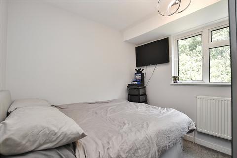 undefined, Highclere Gardens, Woking GU21