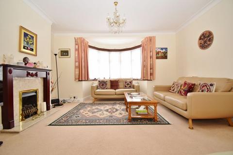 3 bedroom terraced house for sale, Beaufort Avenue, Kenton