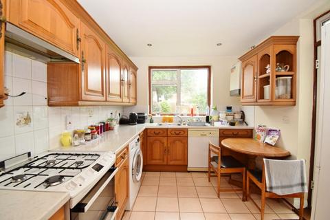 3 bedroom terraced house for sale, Beaufort Avenue, Kenton