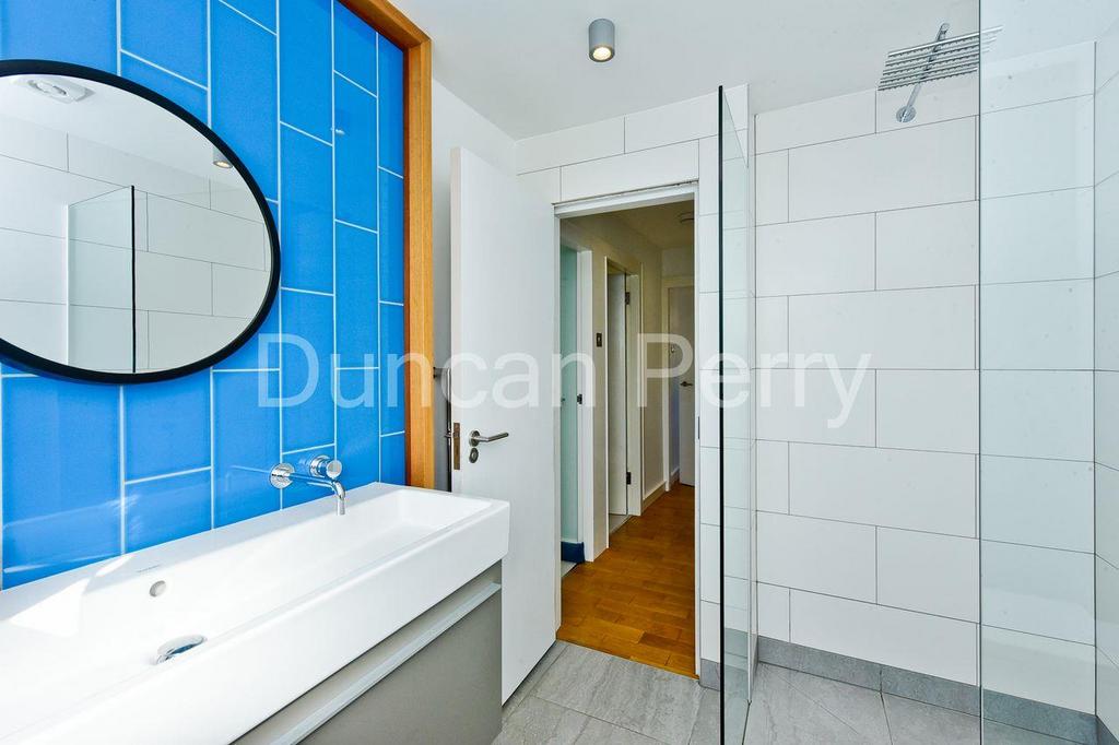 Bathroom 2.jpeg