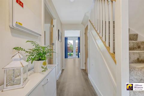 28 Parker Drive, Buntingford, SG9 9GL