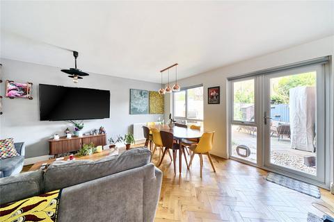 35 Elsted Street, London, SE17 1QG