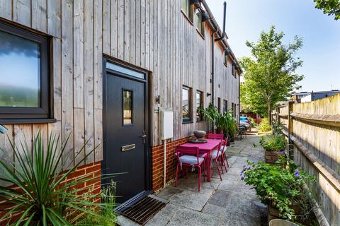 2 bedroom terraced house for sale, High Street, Edenbridge, Kent