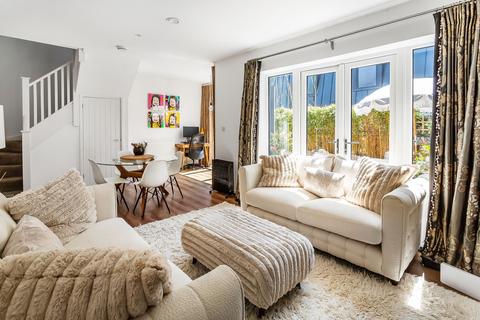 2 bedroom terraced house for sale, High Street, Edenbridge, Kent