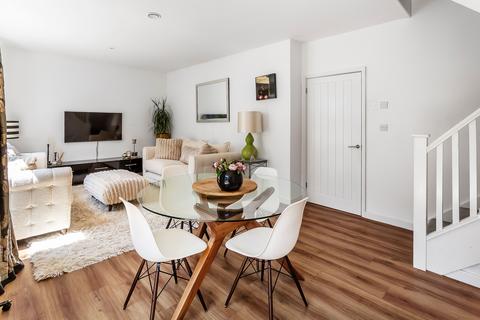 2 bedroom terraced house for sale, High Street, Edenbridge, Kent