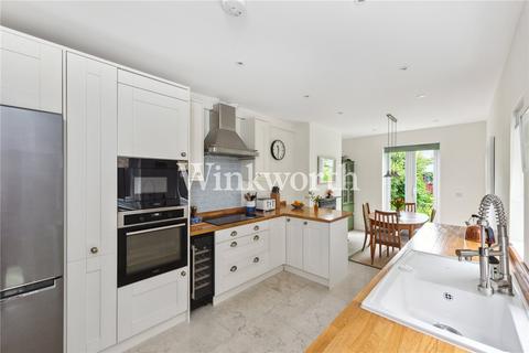 43 Napier Road, London, N17 6YG