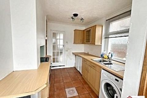 2 bedroom terraced house to rent, Brithdir Street, Cardiff. CF24 4LF