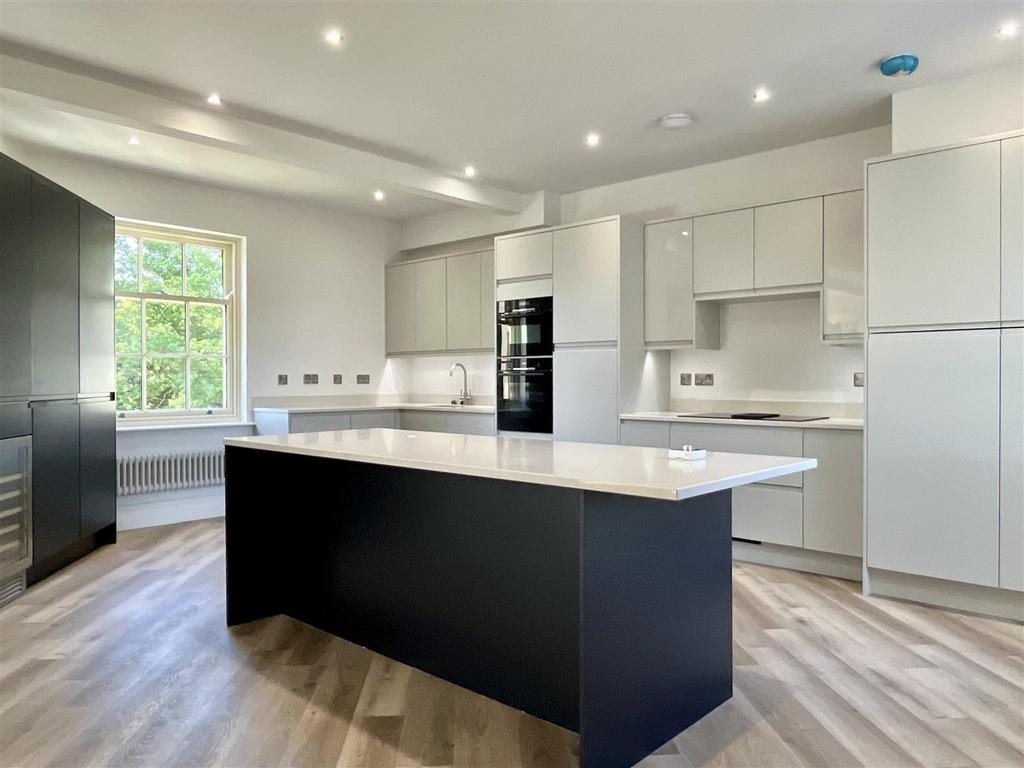 Kitchen (1).jpeg