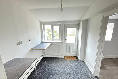 3 bedroom terraced house for sale, Osborne Street, Neath, Neath Port Talbot.