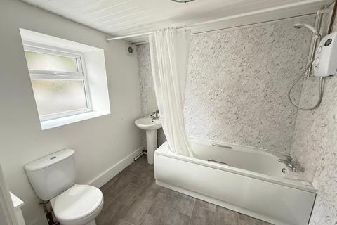 3 bedroom terraced house for sale, Osborne Street, Neath, Neath Port Talbot.