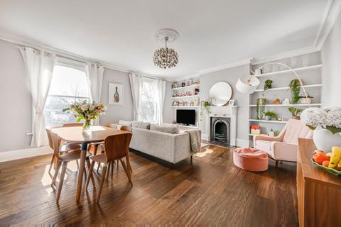 Flat 3, 105 Newington Green Road, London, N1 4QY