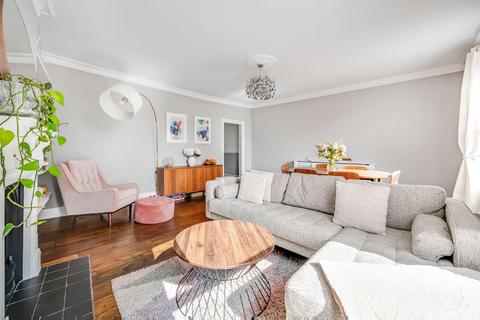 Flat 3, 105 Newington Green Road, London, N1 4QY