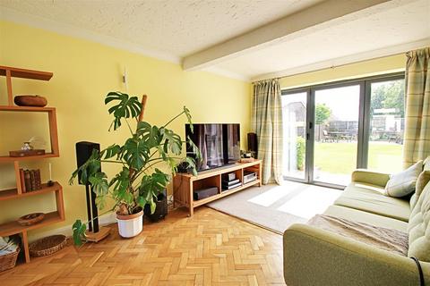 undefined, Hilltop Road, Kings Langley