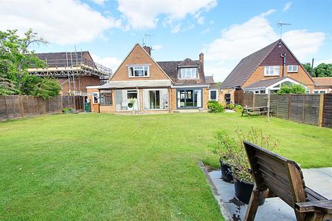 3 bedroom detached house for sale, Hilltop Road, Kings Langley