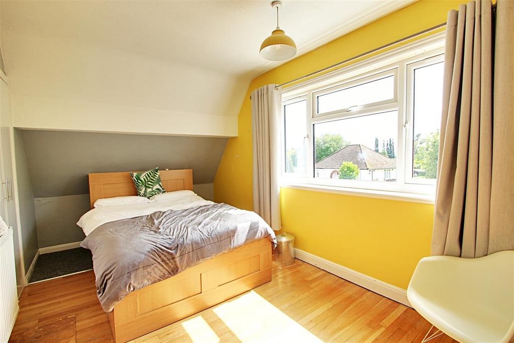 Bedroom 2.JPG
