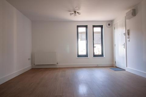 1 bedroom apartment to rent, The Maltings, Meldreth