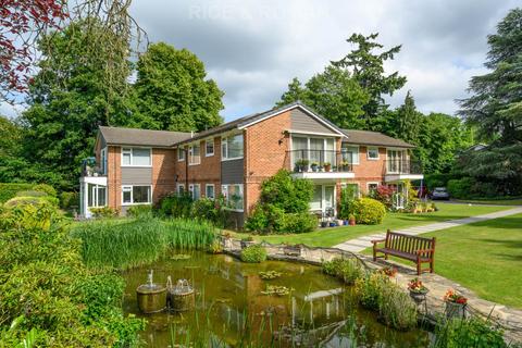 undefined, Queens Drive, Leatherhead KT22