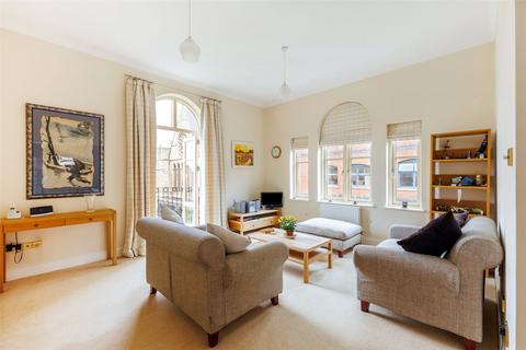 undefined, St. Georges Place, Cheltenham, Gloucestershire, GL50