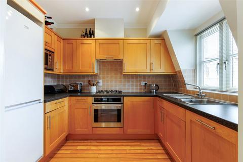 undefined, St. Georges Place, Cheltenham, Gloucestershire, GL50