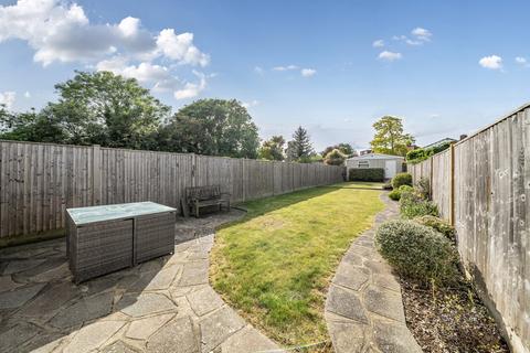 3 bedroom end of terrace house for sale, Jevington Way, London, SE12