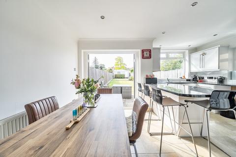 3 bedroom end of terrace house for sale, Jevington Way, London, SE12