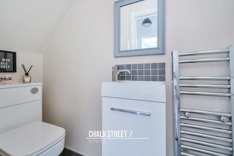 28 Warriner Avenue, Hornchurch, RM12 4LH