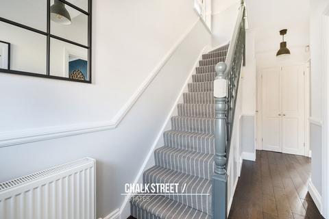 28 Warriner Avenue, Hornchurch, RM12 4LH