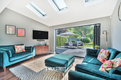 28 Warriner Avenue, Hornchurch, RM12 4LH