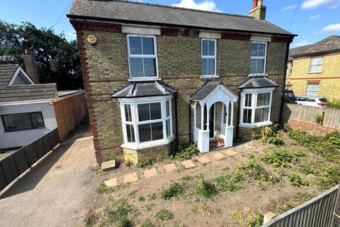 3 bedroom detached house for sale, High Road, Beeston SG19