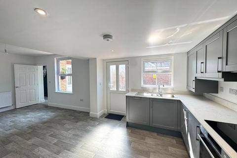 3 bedroom detached house for sale, High Road, Beeston SG19