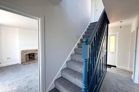 3 bedroom detached house for sale, High Road, Beeston SG19