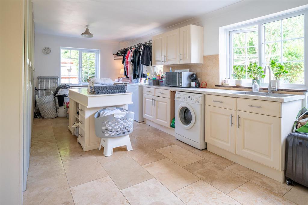 Laundry &amp; Utility Room
