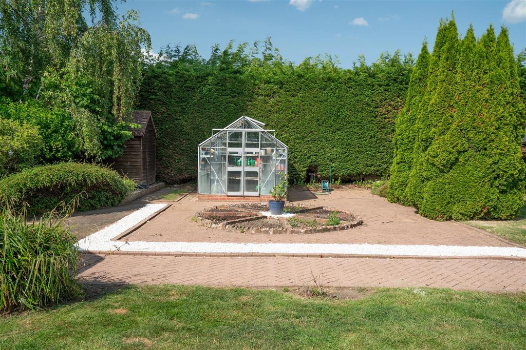 Large Mature Garden