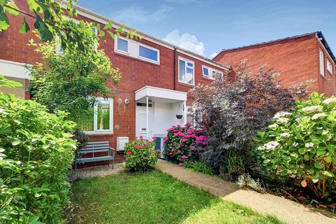 3 bedroom house to rent, Radcliffe Path, Battersea, London, SW8