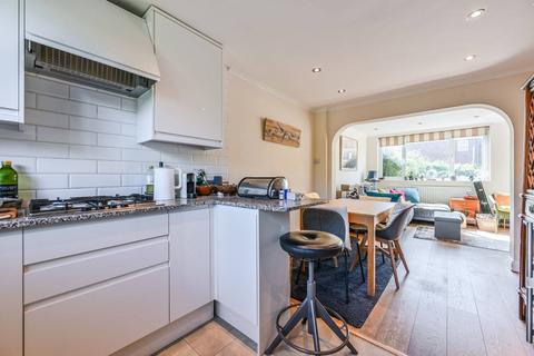 3 bedroom house to rent, Radcliffe Path, Battersea, London, SW8