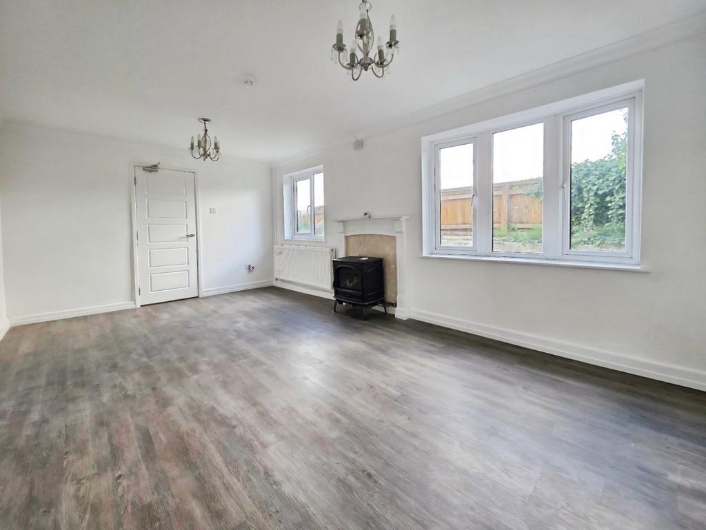 Living Room.jpg
