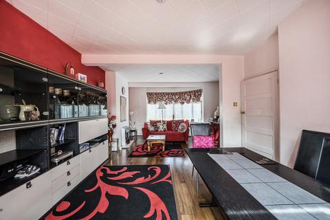3 bedroom semi-detached house for sale, Beverley Gardens, Stanmore, Middlesex