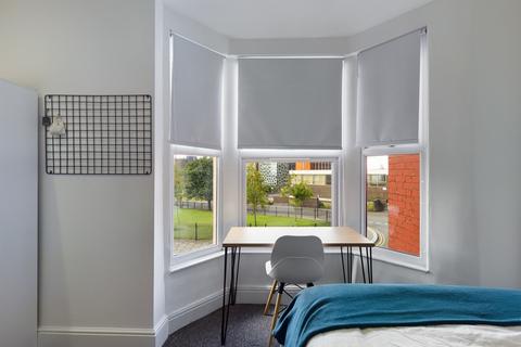 4 bedroom house to rent, Hall Lane, Liverpool L7