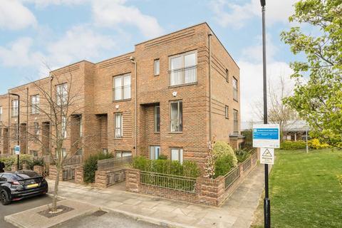 26 John Hunter Avenue, London, SW17 7FA