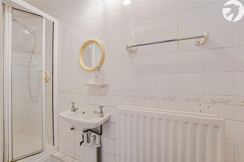 Grounf Floor Shower
