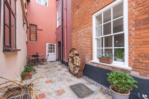 undefined, Norwich